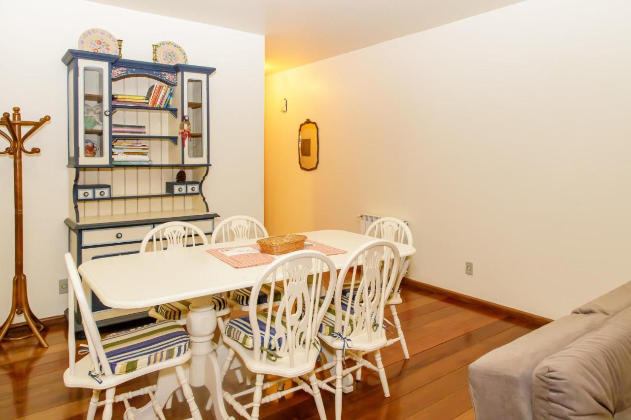 Apartamento Amplo E Aconchegante Na Av Das Hortencias No Centro De กรามาโด ภายนอก รูปภาพ