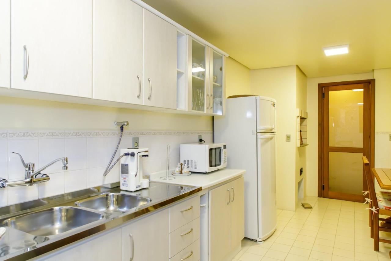 Apartamento Amplo E Aconchegante Na Av Das Hortencias No Centro De กรามาโด ภายนอก รูปภาพ