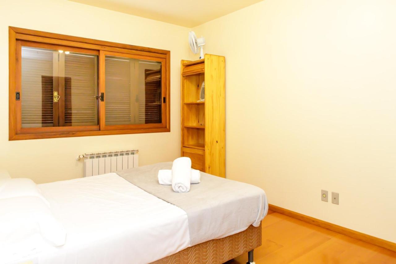 Apartamento Amplo E Aconchegante Na Av Das Hortencias No Centro De กรามาโด ภายนอก รูปภาพ