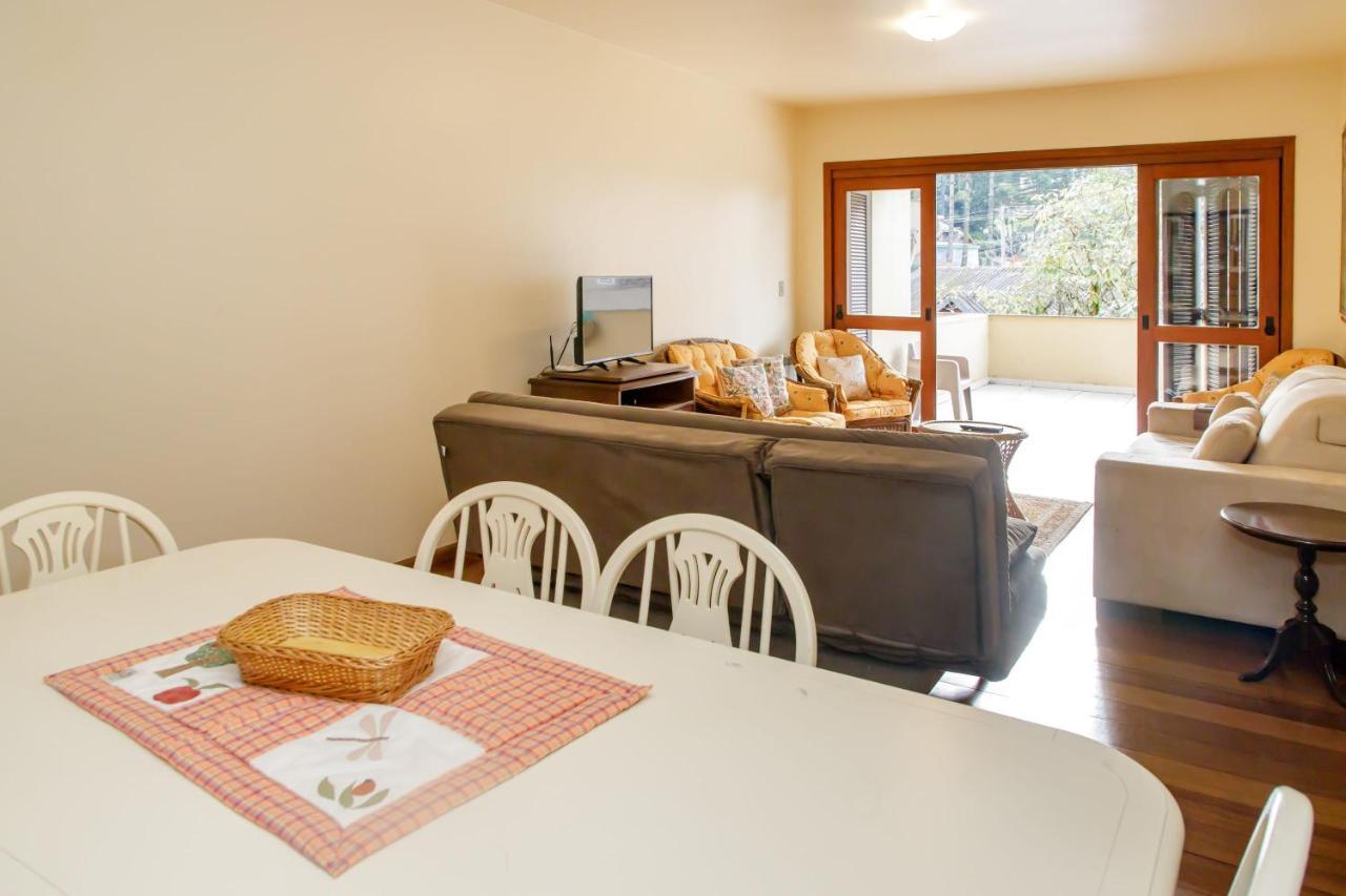 Apartamento Amplo E Aconchegante Na Av Das Hortencias No Centro De กรามาโด ภายนอก รูปภาพ