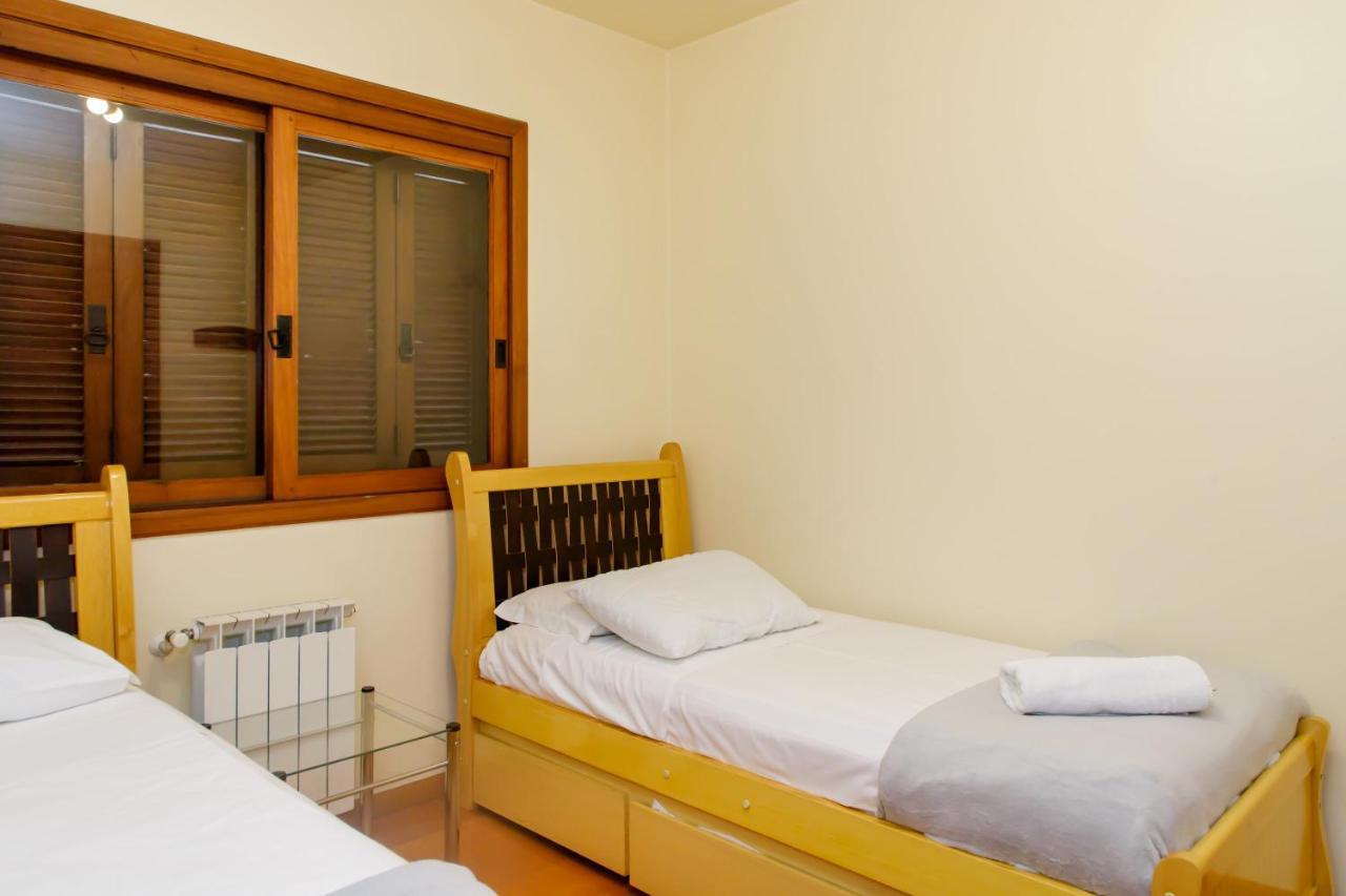 Apartamento Amplo E Aconchegante Na Av Das Hortencias No Centro De กรามาโด ภายนอก รูปภาพ